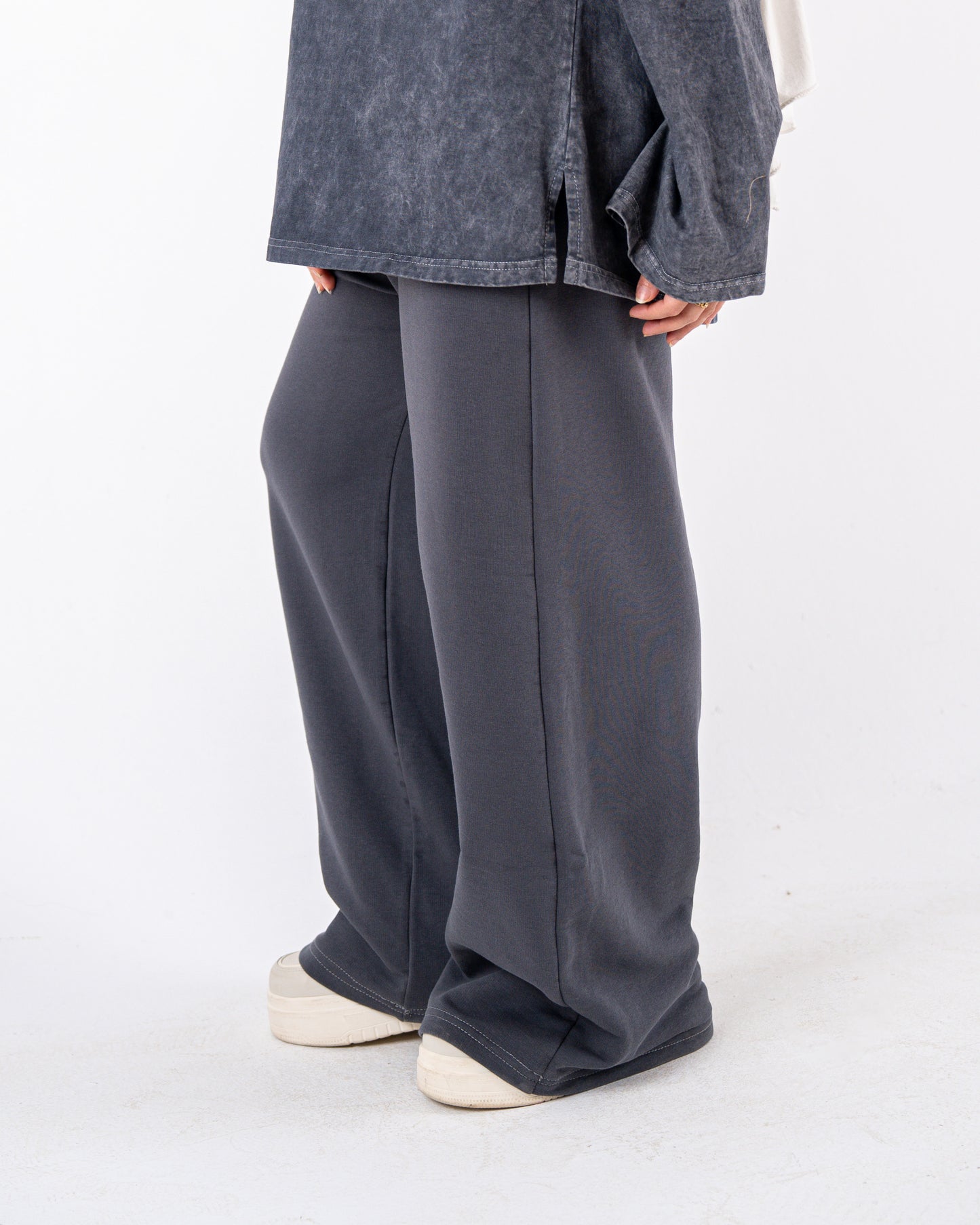 grey wideleg pants