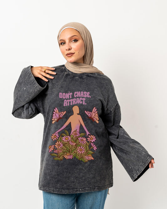 don't chase attract washed widesleeves t-shirt